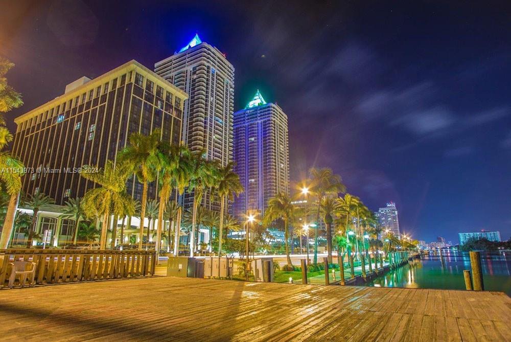 4779 Collins Ave 505, Miami Beach, Florida 33140, 2 Bedrooms Bedrooms, ,2 BathroomsBathrooms,Residentiallease,For Rent,4779 Collins Ave 505,A11543973