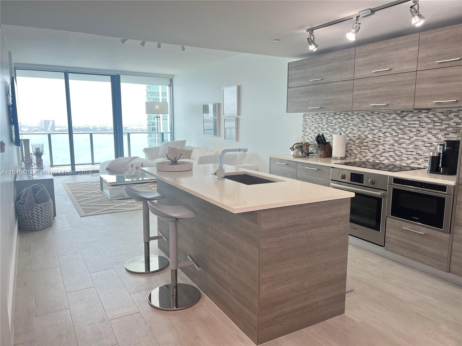 650 NE 32nd St 2406, Miami, Florida 33137, 2 Bedrooms Bedrooms, ,2 BathroomsBathrooms,Residentiallease,For Rent,650 NE 32nd St 2406,A11545803