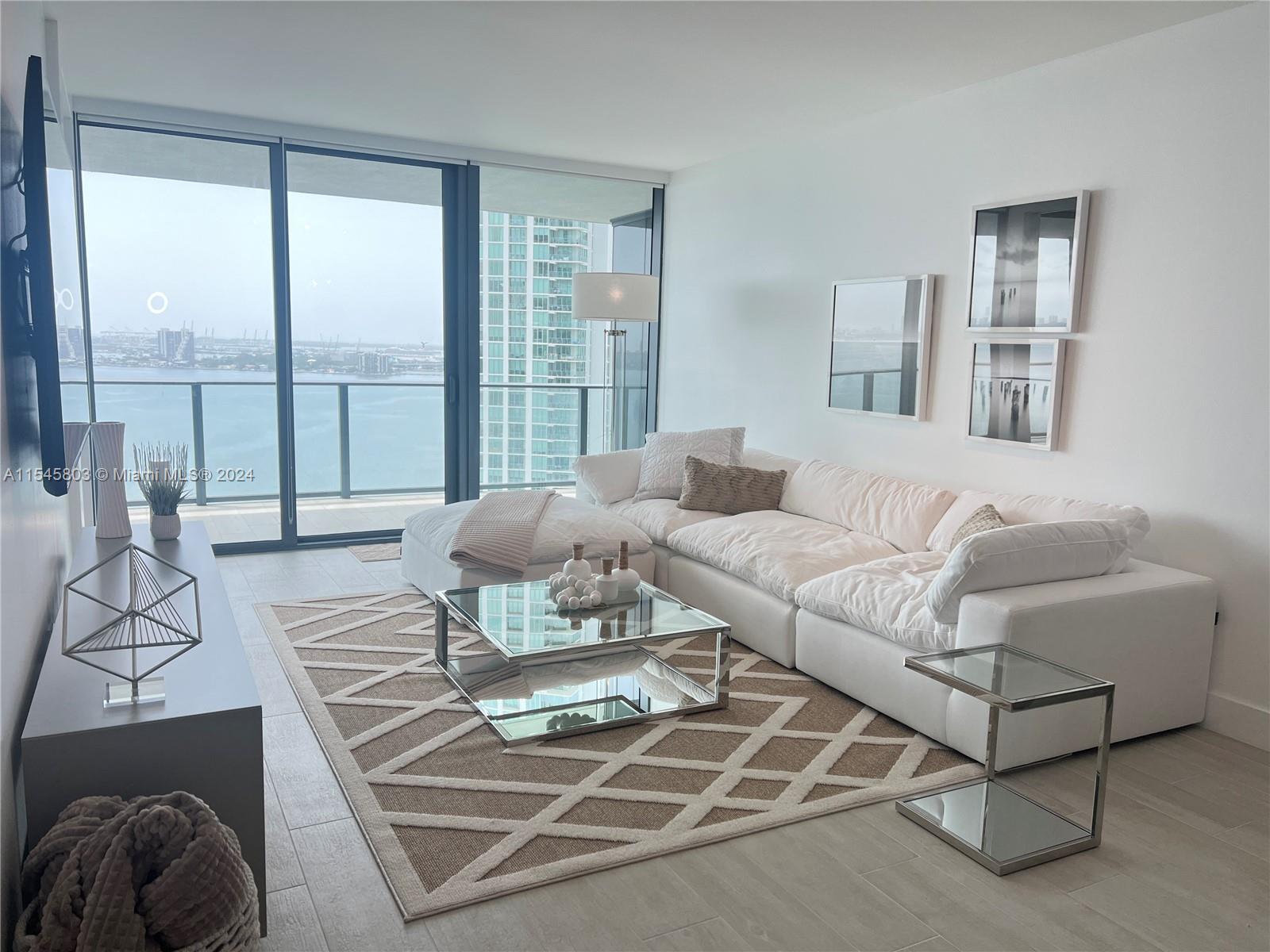 650 NE 32nd St 2406, Miami, Florida 33137, 2 Bedrooms Bedrooms, ,2 BathroomsBathrooms,Residentiallease,For Rent,650 NE 32nd St 2406,A11545803