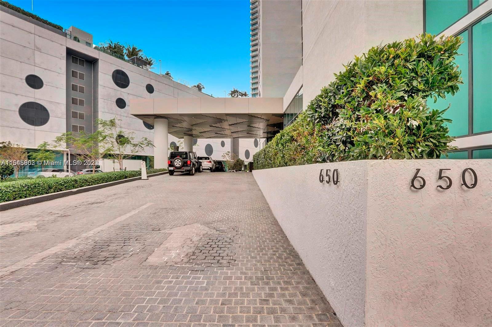 650 NE 32nd St 2406, Miami, Florida 33137, 2 Bedrooms Bedrooms, ,2 BathroomsBathrooms,Residentiallease,For Rent,650 NE 32nd St 2406,A11545803