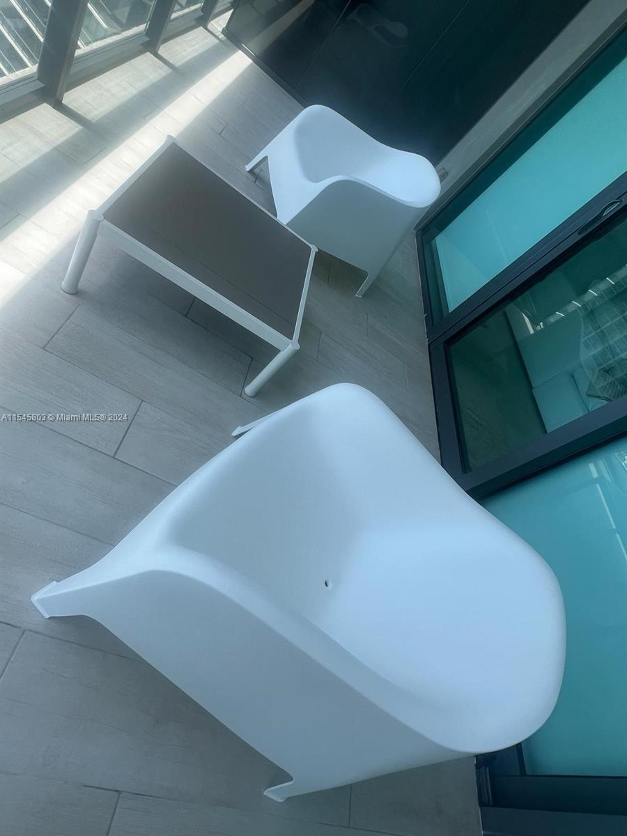 650 NE 32nd St 2406, Miami, Florida 33137, 2 Bedrooms Bedrooms, ,2 BathroomsBathrooms,Residentiallease,For Rent,650 NE 32nd St 2406,A11545803