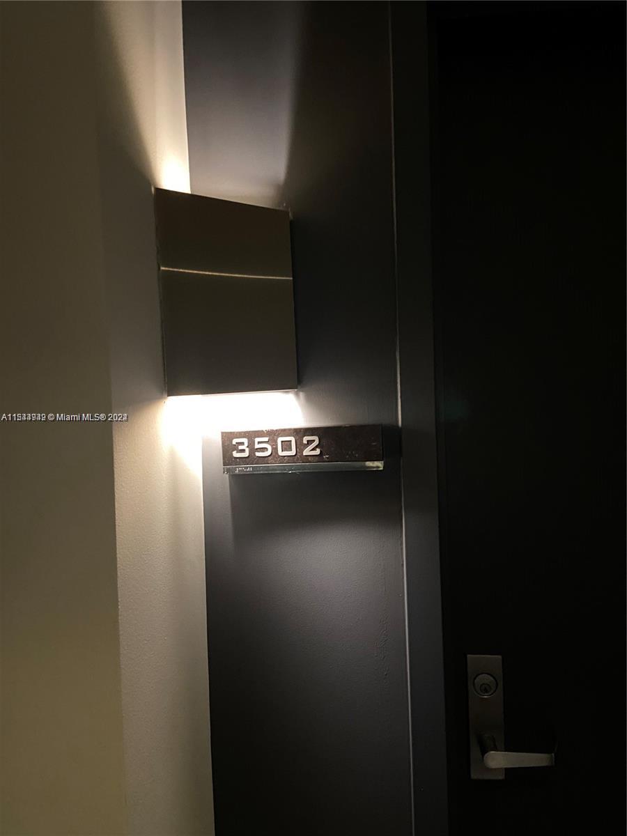 335 S Biscayne Blvd 3502, Miami, Florida 33131, 1 Bedroom Bedrooms, ,1 BathroomBathrooms,Residential,For Sale,335 S Biscayne Blvd 3502,A11544942