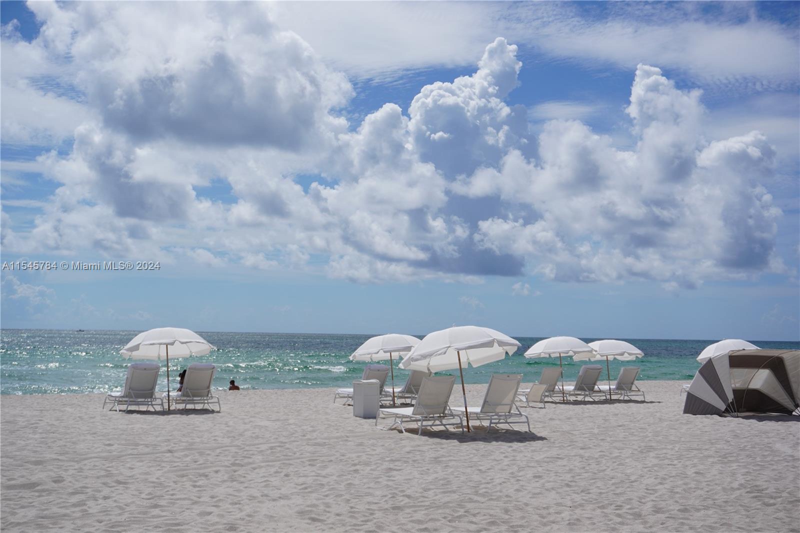 3737 Collins Ave S-302, Miami Beach, Florida 33140, 3 Bedrooms Bedrooms, ,3 BathroomsBathrooms,Residentiallease,For Rent,3737 Collins Ave S-302,A11545784