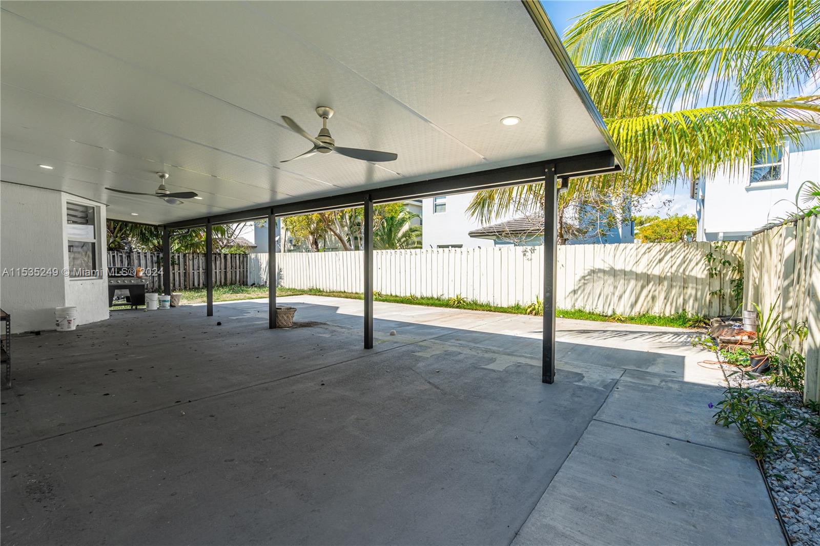 2895 NE 1st Dr, Homestead, Florida 33033, 4 Bedrooms Bedrooms, ,3 BathroomsBathrooms,Residential,For Sale,2895 NE 1st Dr,A11535249