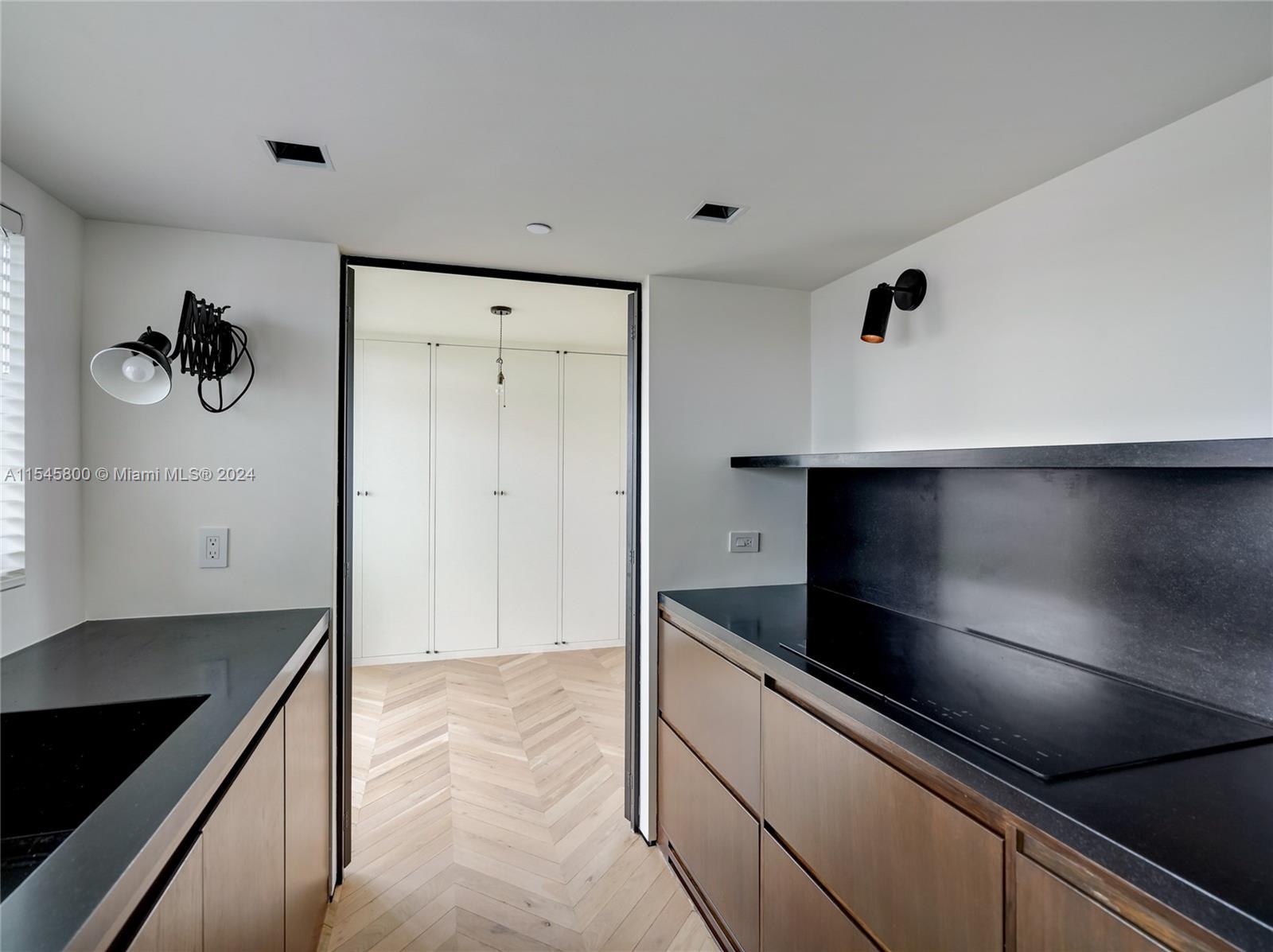 720 Coral Way PH14P, Coral Gables, Florida 33134, 1 Bedroom Bedrooms, ,1 BathroomBathrooms,Residential,For Sale,720 Coral Way PH14P,A11545800