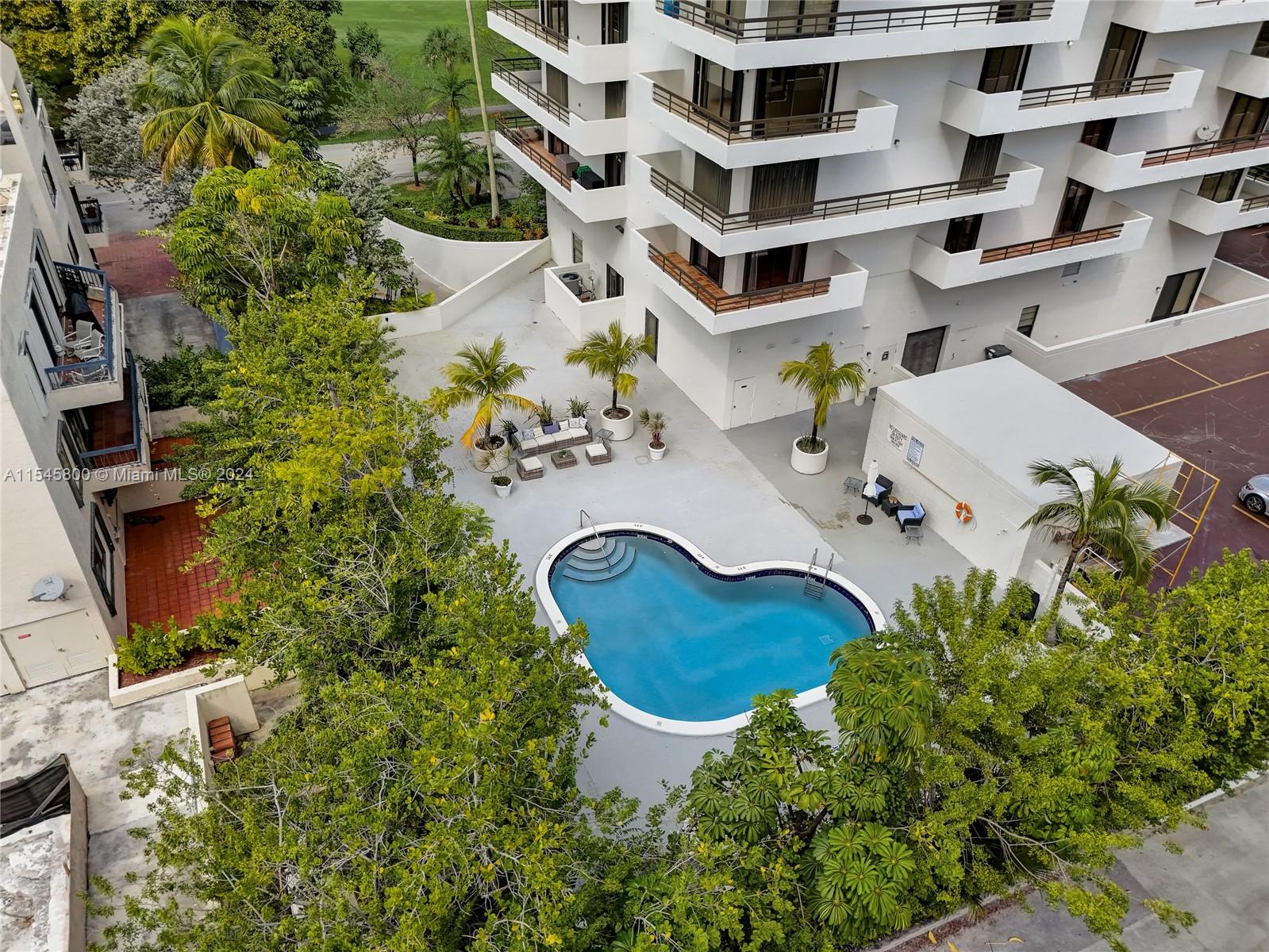 720 Coral Way PH14P, Coral Gables, Florida 33134, 1 Bedroom Bedrooms, ,1 BathroomBathrooms,Residential,For Sale,720 Coral Way PH14P,A11545800
