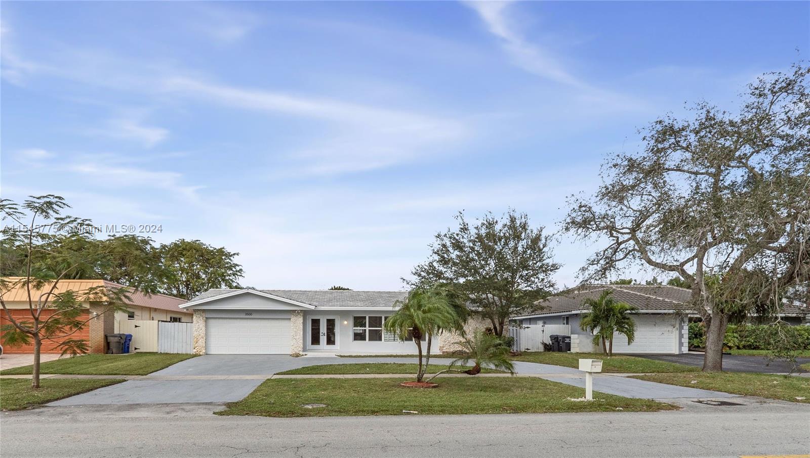 3500 N Park Rd  For Sale A11545775, FL