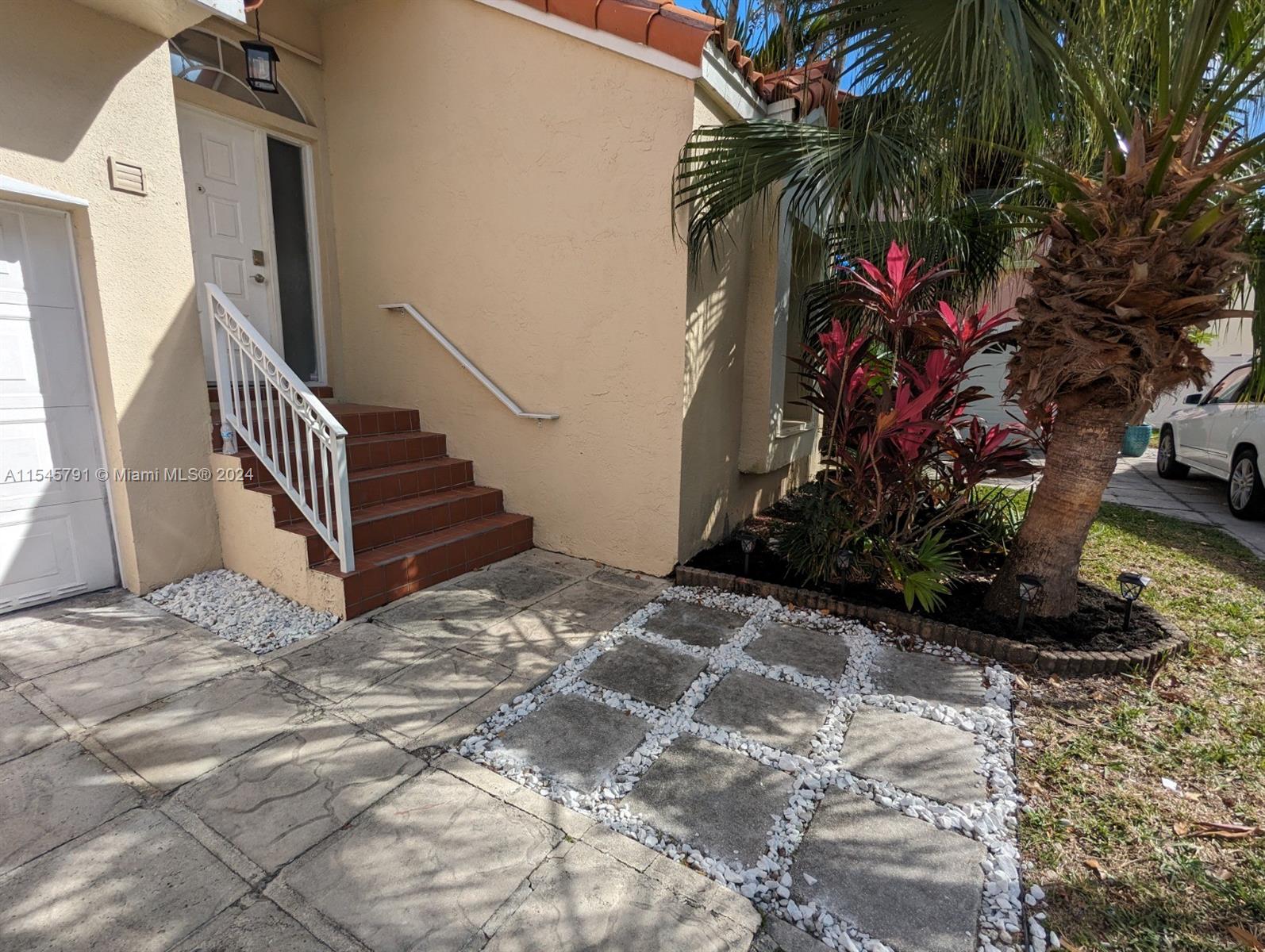 3745 Amalfi Dr, Hollywood, Florida 33021, 3 Bedrooms Bedrooms, ,3 BathroomsBathrooms,Residentiallease,For Rent,3745 Amalfi Dr,A11545791