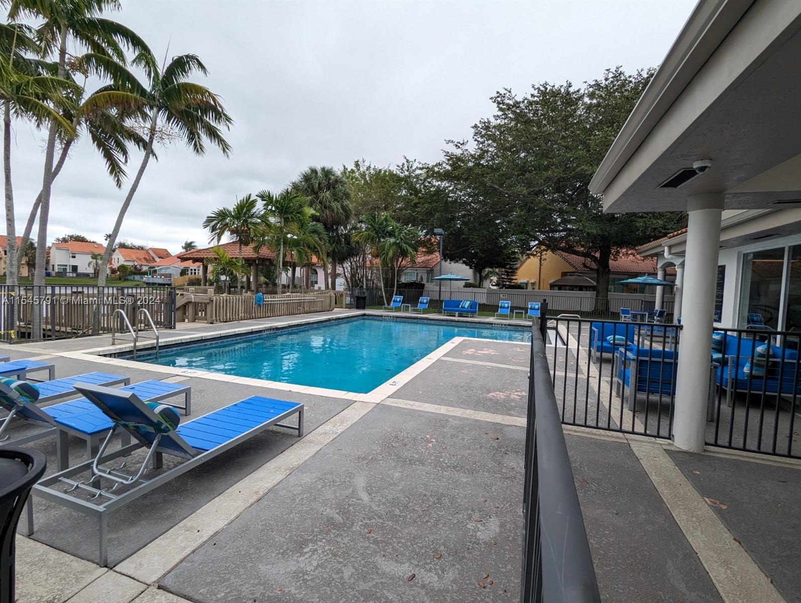 3745 Amalfi Dr, Hollywood, Florida 33021, 3 Bedrooms Bedrooms, ,3 BathroomsBathrooms,Residentiallease,For Rent,3745 Amalfi Dr,A11545791