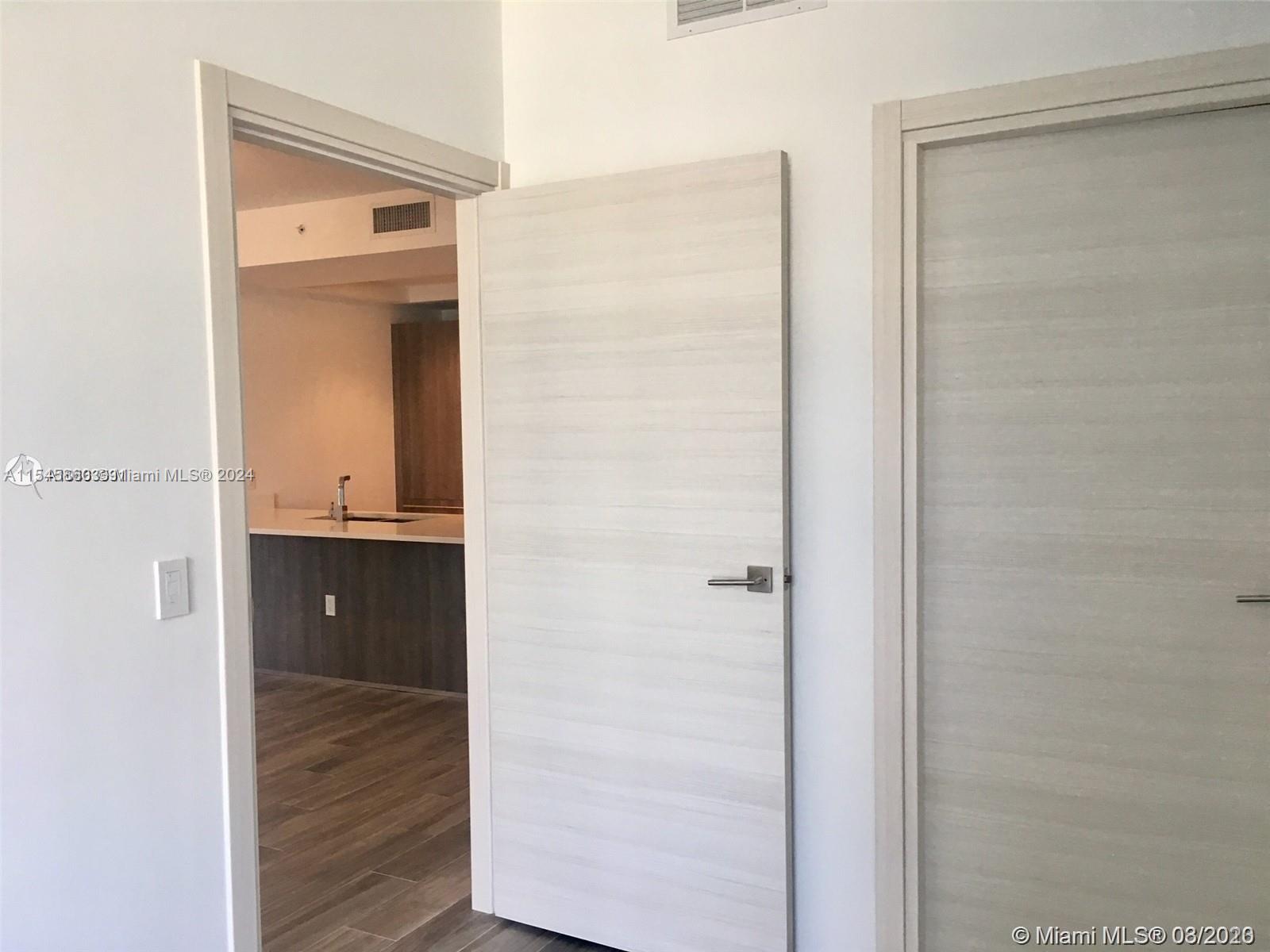 801 S Miami Ave 1008, Miami, Florida 33130, 1 Bedroom Bedrooms, ,2 BathroomsBathrooms,Residentiallease,For Rent,801 S Miami Ave 1008,A11545860