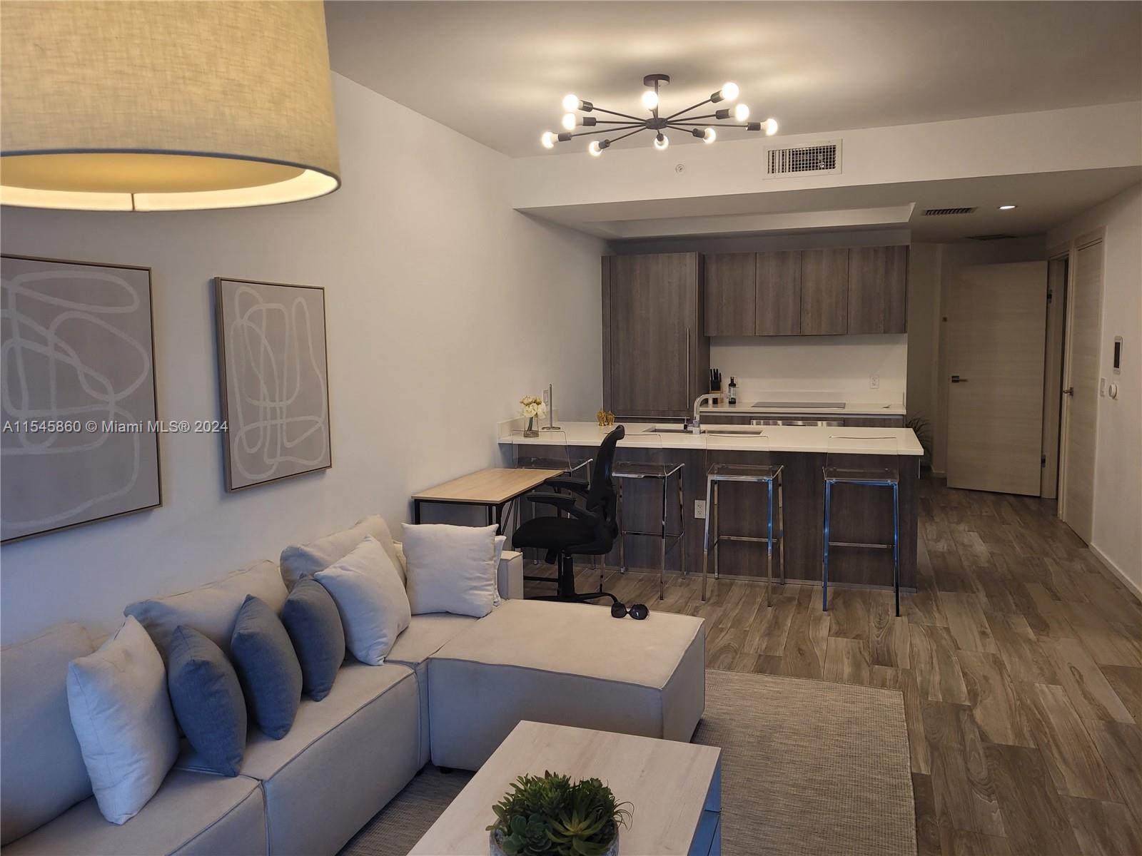 801 S Miami Ave 1008, Miami, Florida 33130, 1 Bedroom Bedrooms, ,2 BathroomsBathrooms,Residentiallease,For Rent,801 S Miami Ave 1008,A11545860
