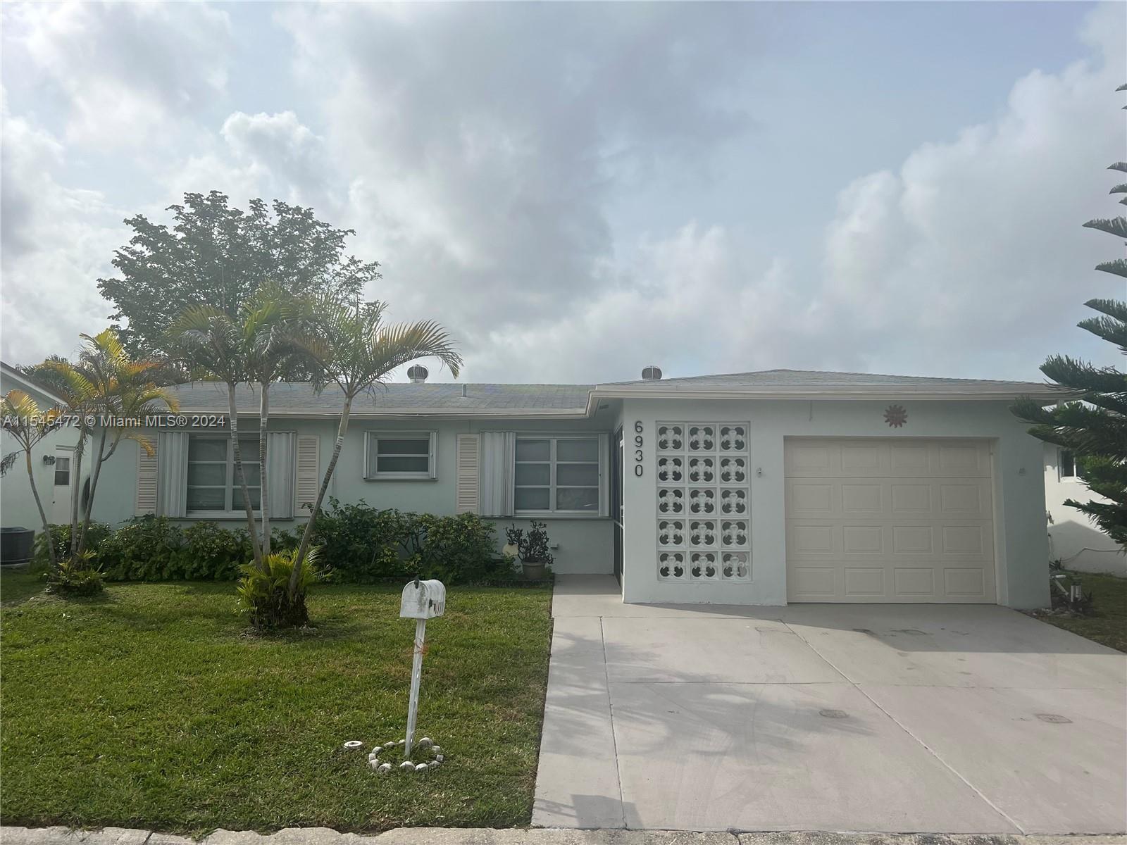 6930 NW 11th Ct, Margate, Florida 33063, 2 Bedrooms Bedrooms, ,2 BathroomsBathrooms,Residentiallease,For Rent,6930 NW 11th Ct,A11545472