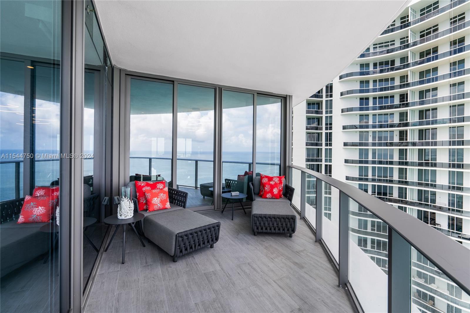 15701 Collins Ave, Sunny Isles Beach, FL, 33160 United States, 3 Bedrooms Bedrooms, ,4 BathroomsBathrooms,Residential,For Sale,Collins Ave,A11544750