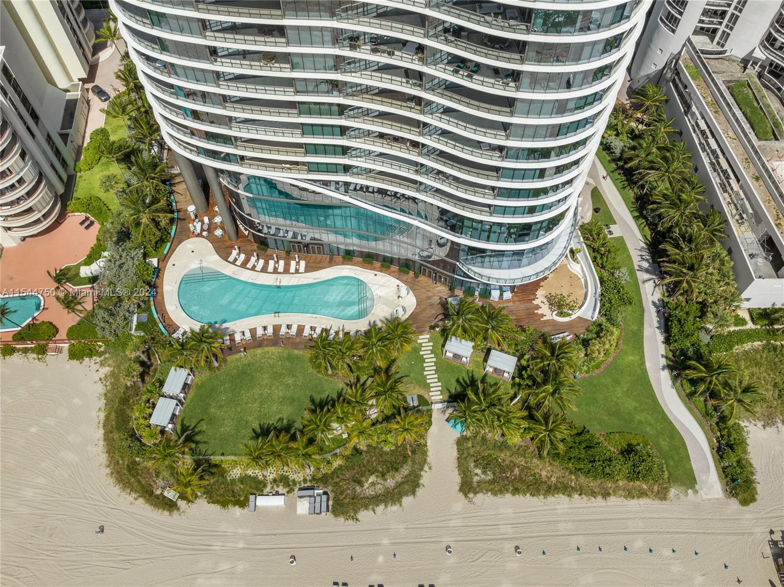 15701 Collins Ave, Sunny Isles Beach, FL, 33160 United States, 3 Bedrooms Bedrooms, ,4 BathroomsBathrooms,Residential,For Sale,Collins Ave,A11544750