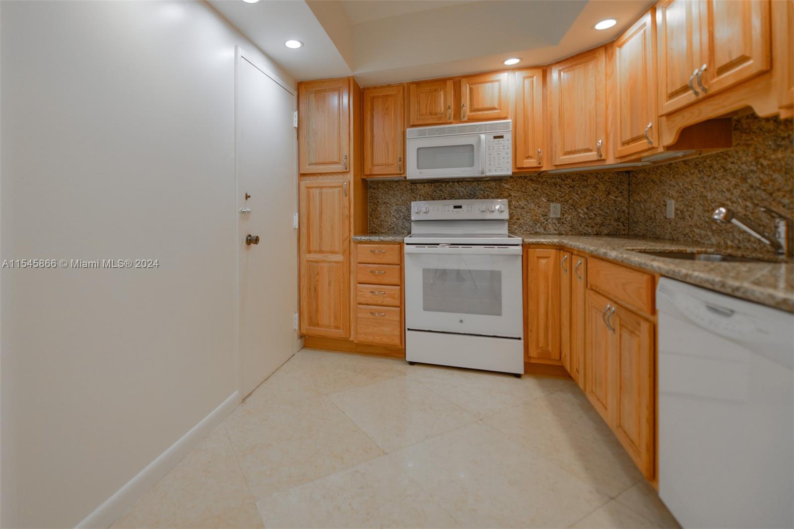 LIGHT BROWN WOOD CABINETS