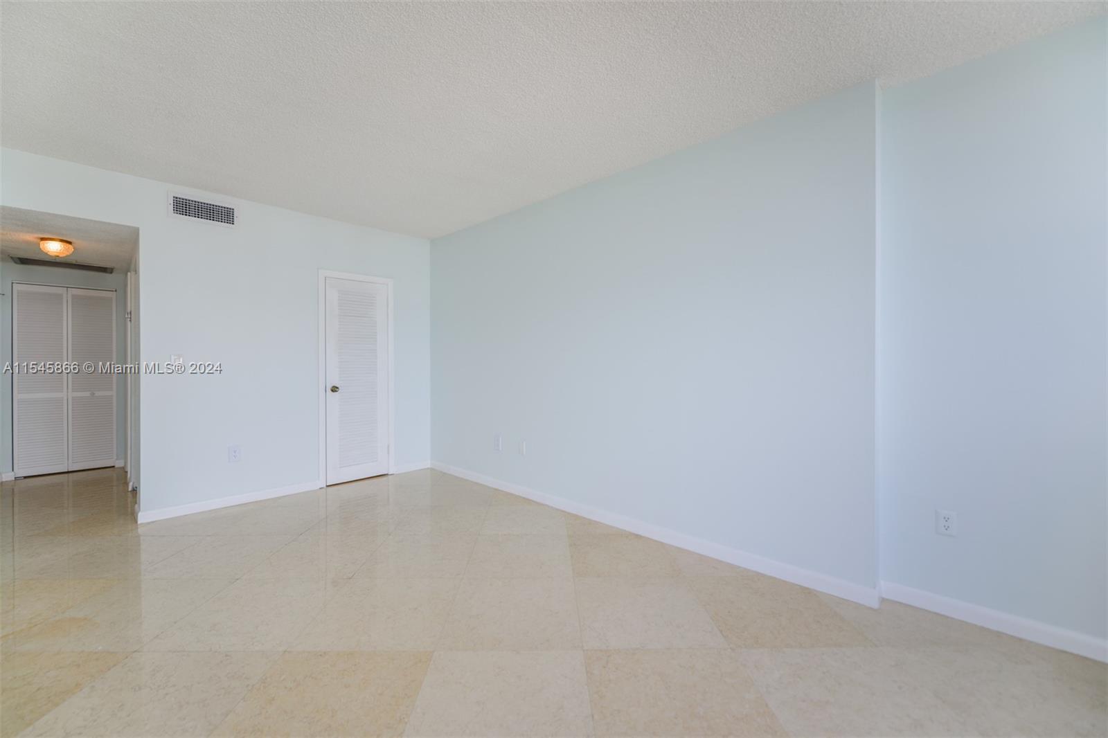 1950 S Ocean Dr PHB, Hallandale Beach, Florida 33009, 1 Bedroom Bedrooms, ,1 BathroomBathrooms,Residentiallease,For Rent,1950 S Ocean Dr PHB,A11545866