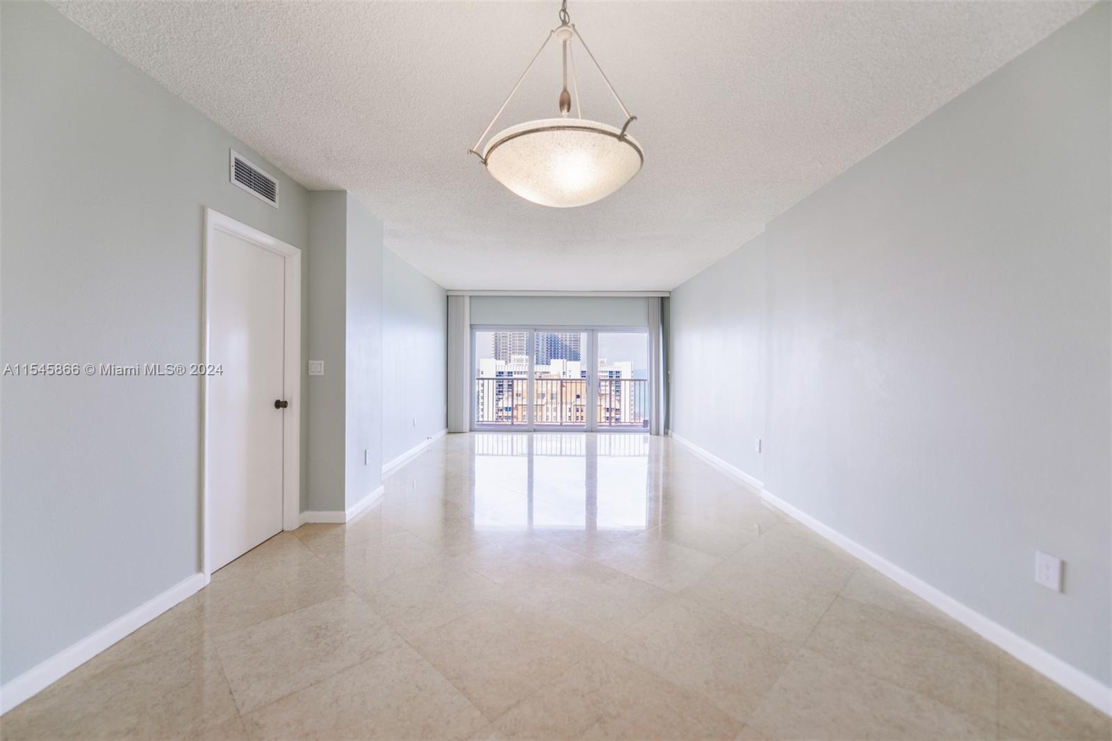 1950 S Ocean Dr PHB, Hallandale Beach, Florida 33009, 1 Bedroom Bedrooms, ,1 BathroomBathrooms,Residentiallease,For Rent,1950 S Ocean Dr PHB,A11545866
