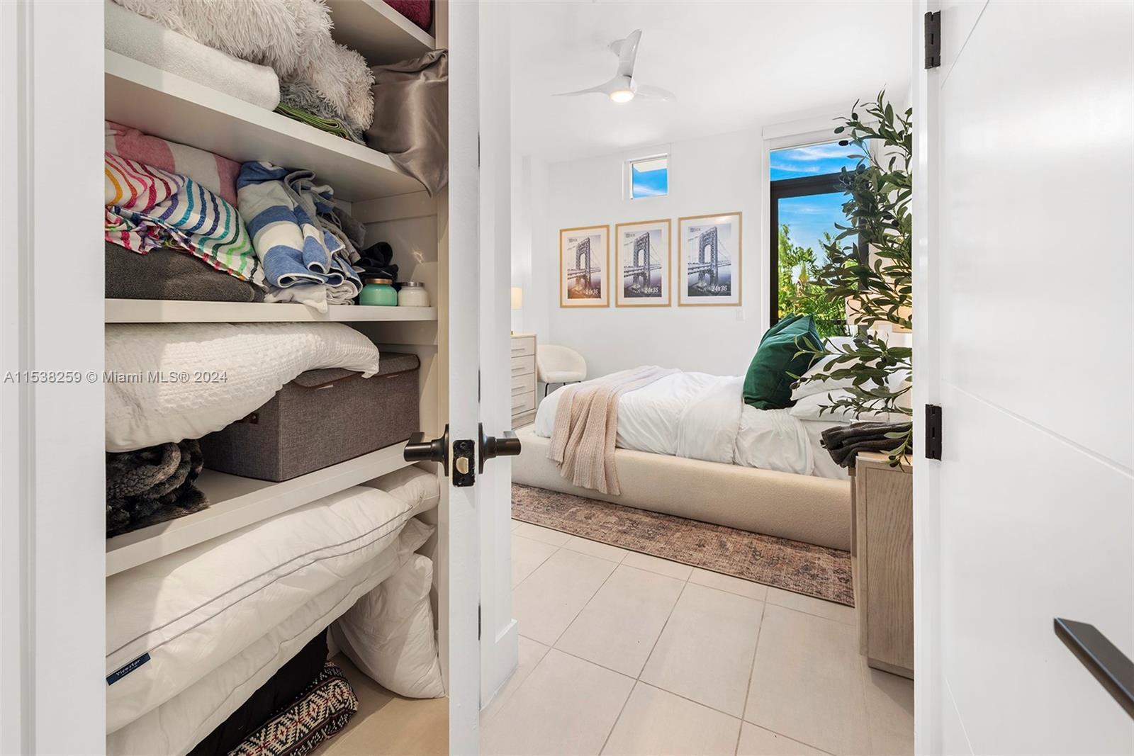 1030 15th St 201, Miami Beach, Florida 33139, 1 Bedroom Bedrooms, ,2 BathroomsBathrooms,Residentiallease,For Rent,1030 15th St 201,A11538259