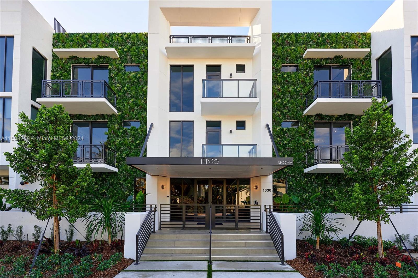 1030 15th St 201, Miami Beach, Florida 33139, 1 Bedroom Bedrooms, ,2 BathroomsBathrooms,Residentiallease,For Rent,1030 15th St 201,A11538259