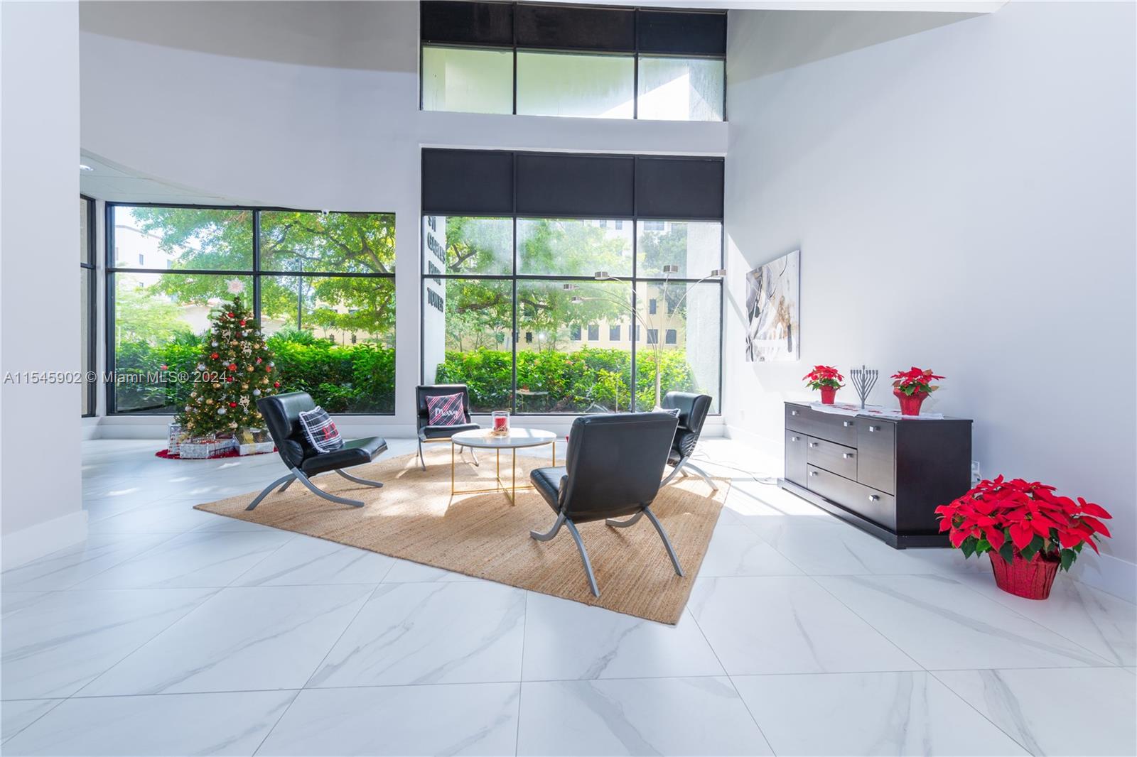 911 E Ponce De Leon Blvd 1401, Coral Gables, Florida 33134, 2 Bedrooms Bedrooms, ,2 BathroomsBathrooms,Residentiallease,For Rent,911 E Ponce De Leon Blvd 1401,A11545902
