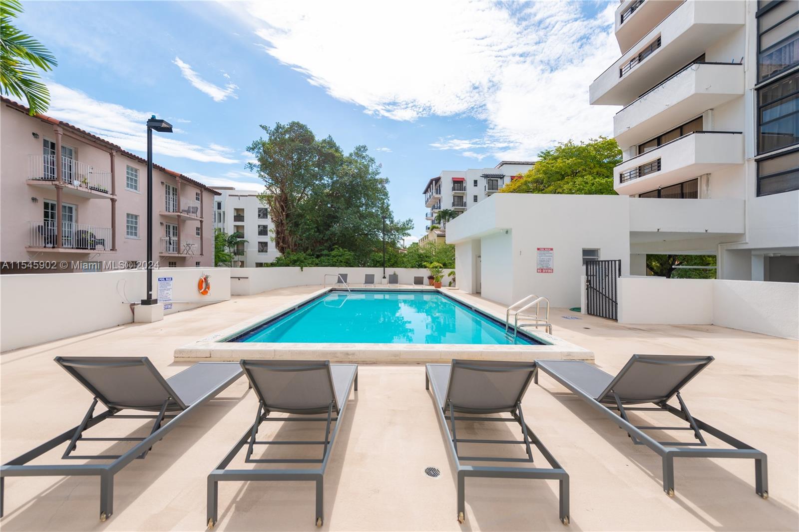 911 E Ponce De Leon Blvd 1401, Coral Gables, Florida 33134, 2 Bedrooms Bedrooms, ,2 BathroomsBathrooms,Residentiallease,For Rent,911 E Ponce De Leon Blvd 1401,A11545902