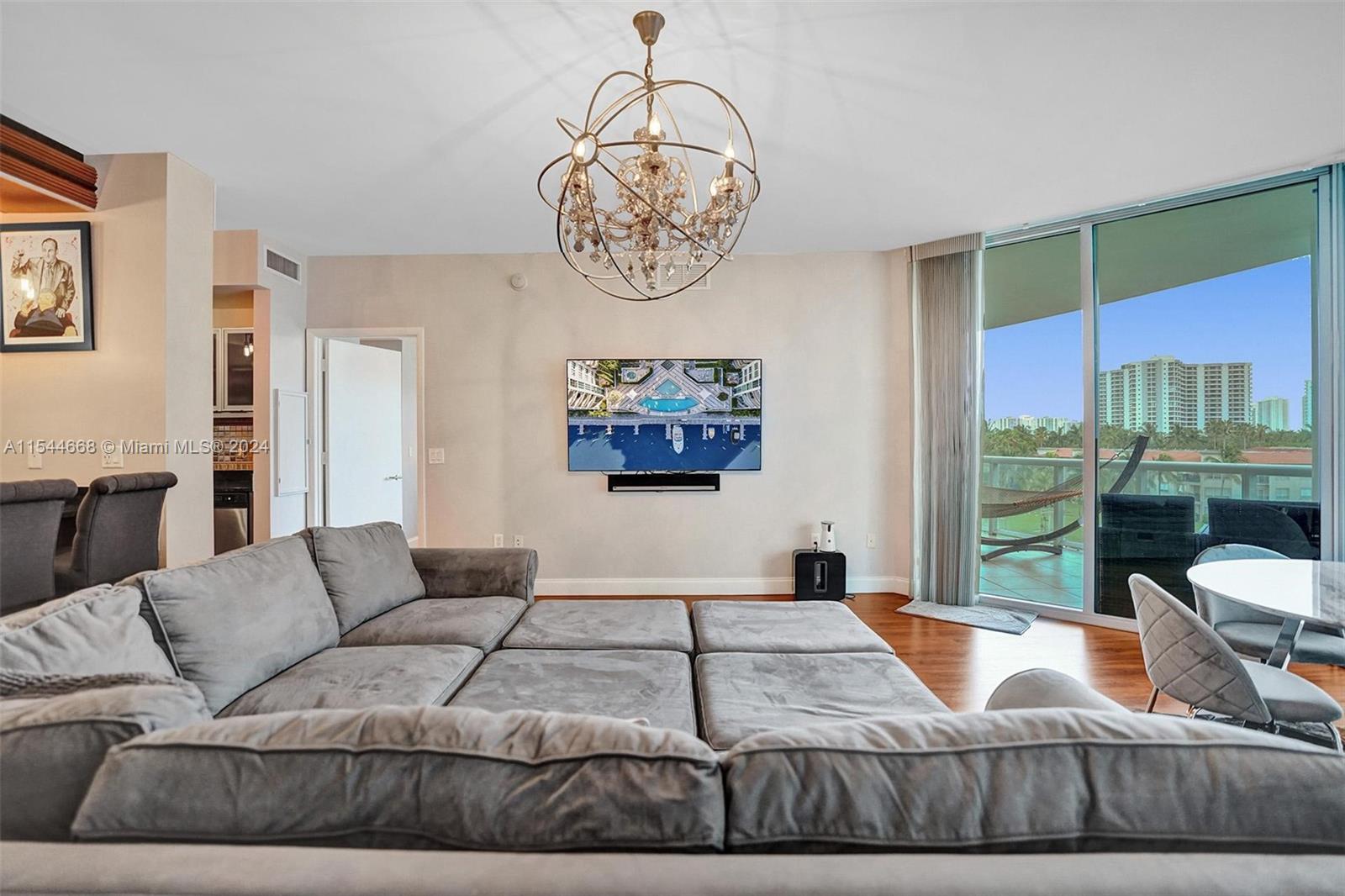 3131 188th St, Aventura, FL, 33180 United States, 2 Bedrooms Bedrooms, ,2 BathroomsBathrooms,Residential,For Sale,188th St,A11544668