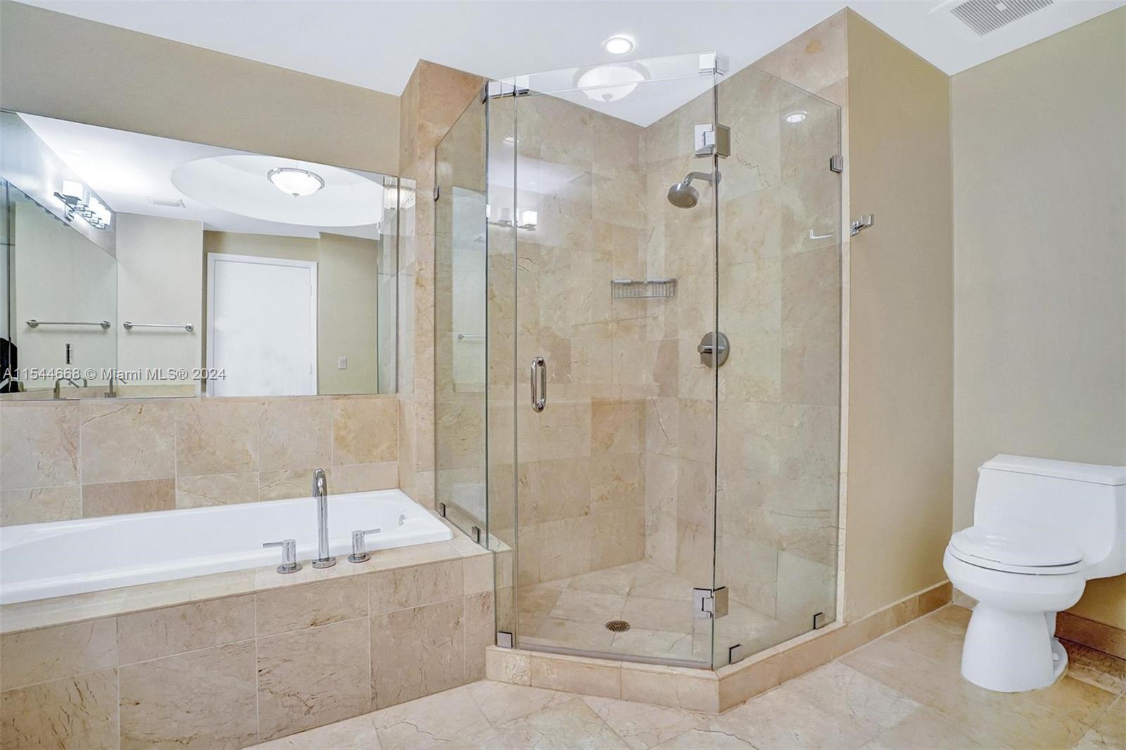 3131 NE 188th St 1-503, Aventura, Florida 33180, 2 Bedrooms Bedrooms, ,2 BathroomsBathrooms,Residential,For Sale,3131 NE 188th St 1-503,A11544668