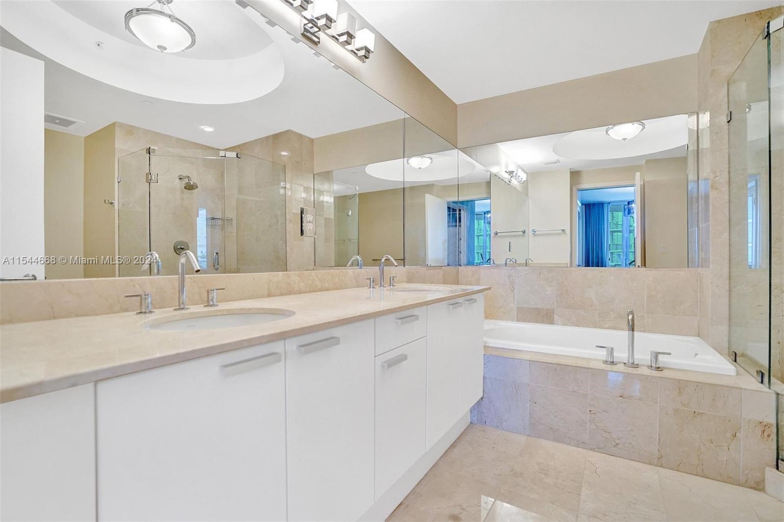 3131 NE 188th St 1-503, Aventura, Florida 33180, 2 Bedrooms Bedrooms, ,2 BathroomsBathrooms,Residential,For Sale,3131 NE 188th St 1-503,A11544668