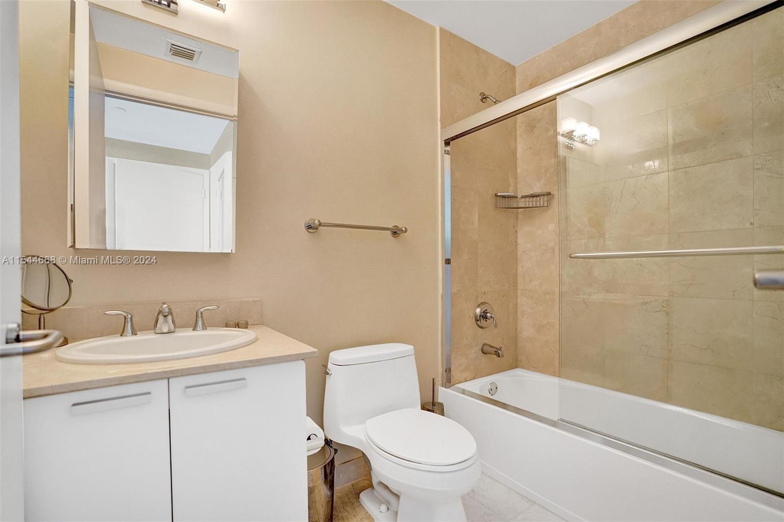 3131 NE 188th St 1-503, Aventura, Florida 33180, 2 Bedrooms Bedrooms, ,2 BathroomsBathrooms,Residential,For Sale,3131 NE 188th St 1-503,A11544668