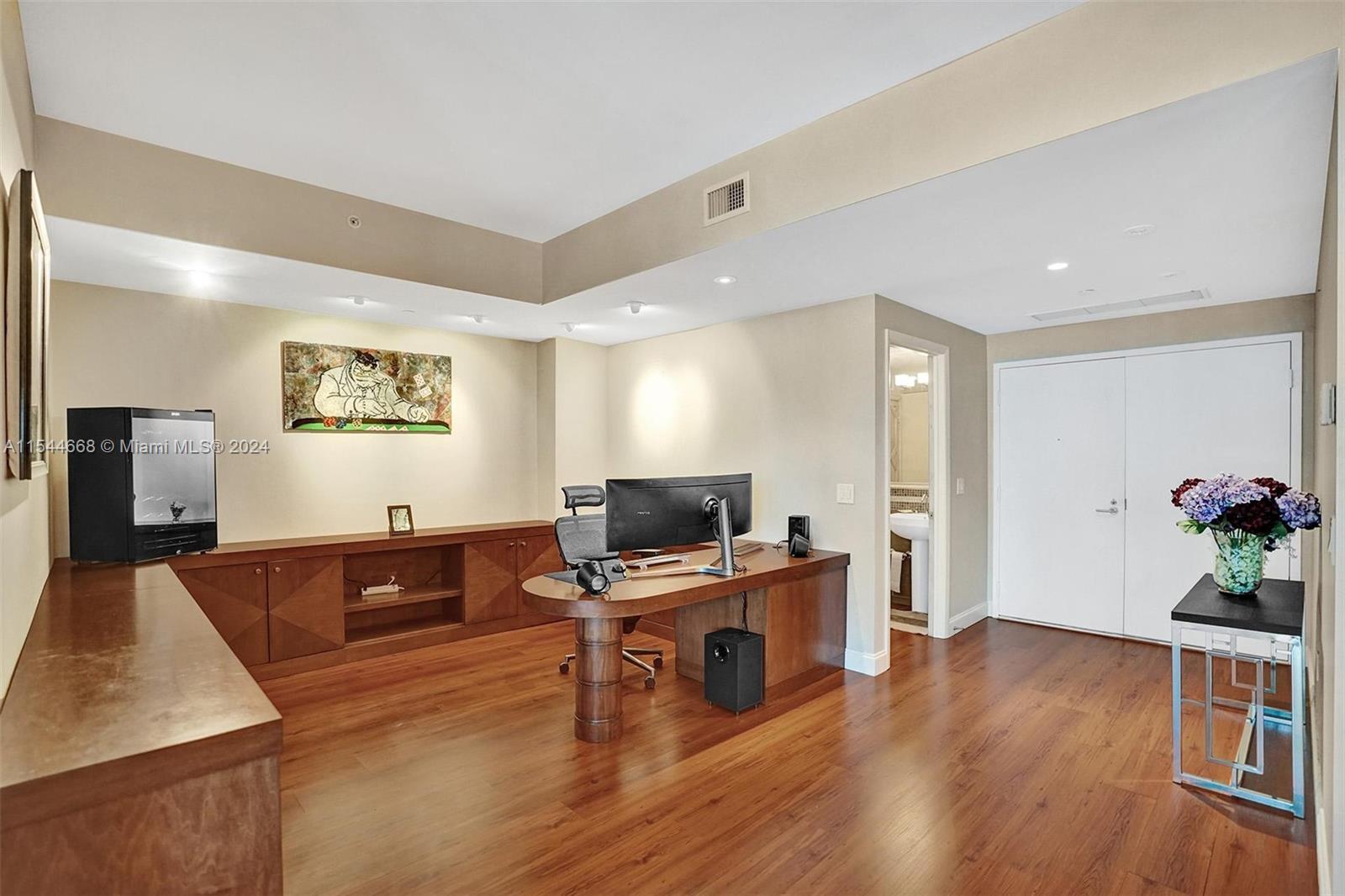 3131 NE 188th St 1-503, Aventura, Florida 33180, 2 Bedrooms Bedrooms, ,2 BathroomsBathrooms,Residential,For Sale,3131 NE 188th St 1-503,A11544668