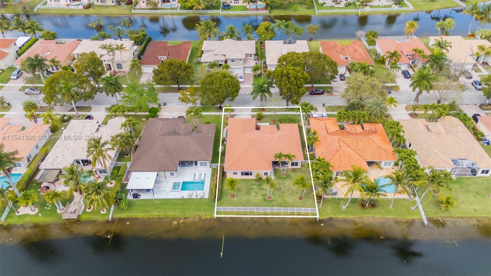 16392 14th St, Pembroke Pines, FL, 33028 United States, 4 Bedrooms Bedrooms, ,2 BathroomsBathrooms,Residential,For Sale,14th St,A11541390