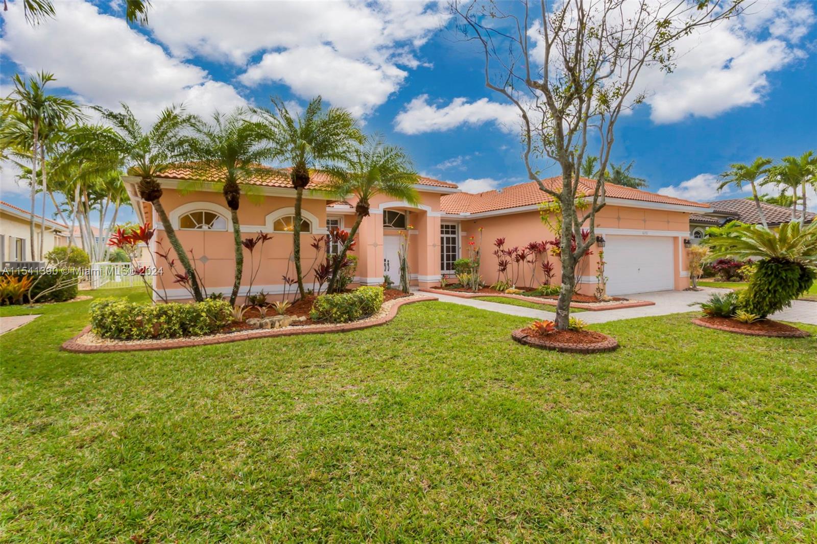 16392 14th St, Pembroke Pines, FL, 33028 United States, 4 Bedrooms Bedrooms, ,2 BathroomsBathrooms,Residential,For Sale,14th St,A11541390