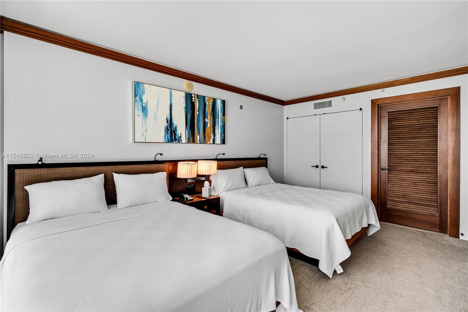 6801 Collins Ave 417, Miami Beach, Florida 33141, 1 Bedroom Bedrooms, ,1 BathroomBathrooms,Residentiallease,For Rent,6801 Collins Ave 417,A11545922