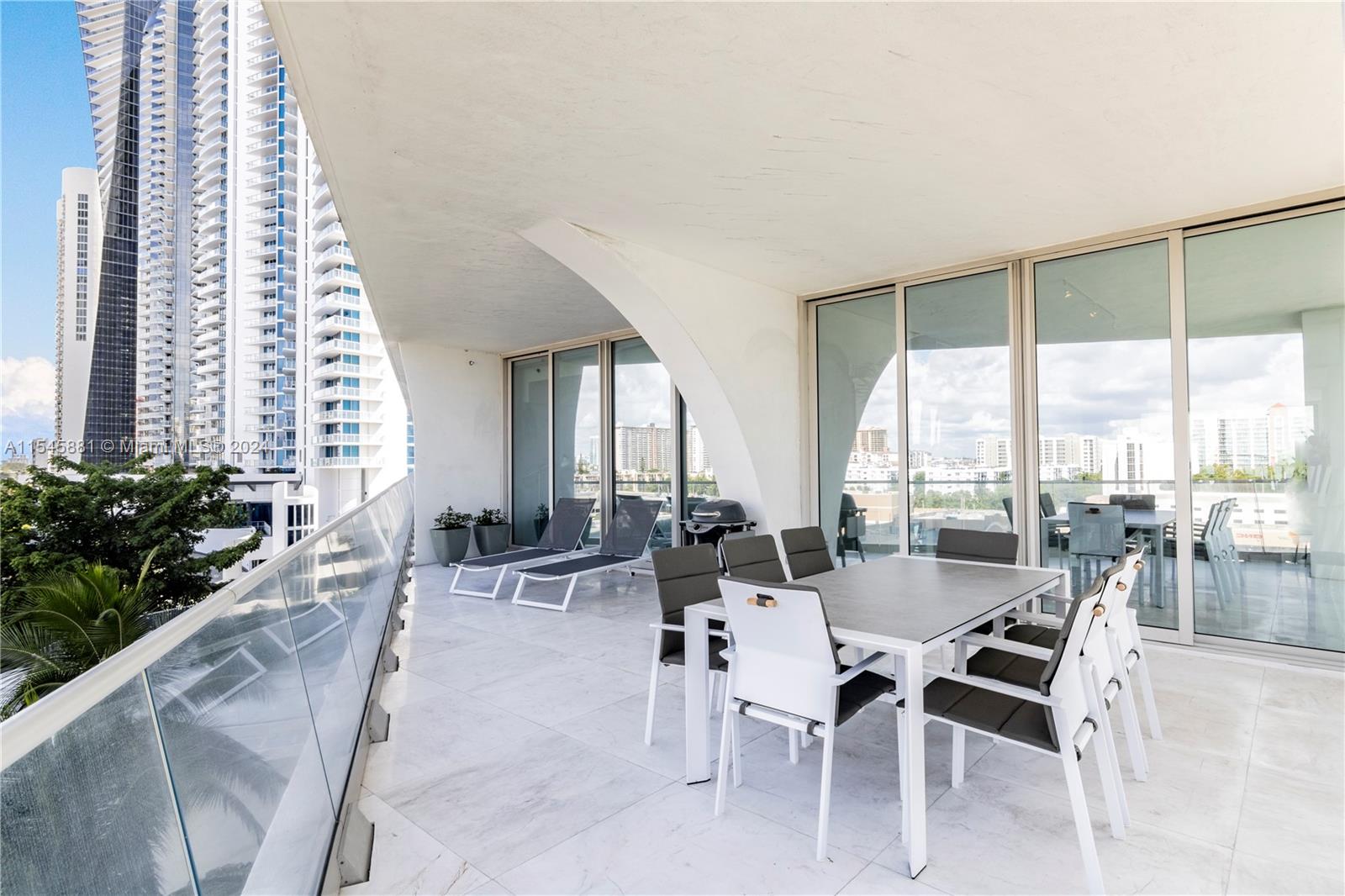 16901 Collins Ave, Sunny Isles Beach, FL, 33160 United States, 4 Bedrooms Bedrooms, ,5 BathroomsBathrooms,Residential,For Sale,Collins Ave,A11545881