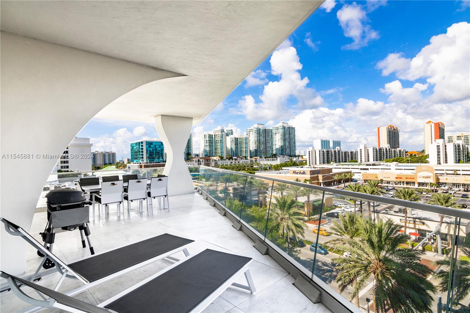 16901 Collins Ave 601, Sunny Isles Beach, Florida 33160, 4 Bedrooms Bedrooms, ,5 BathroomsBathrooms,Residential,For Sale,16901 Collins Ave 601,A11545881