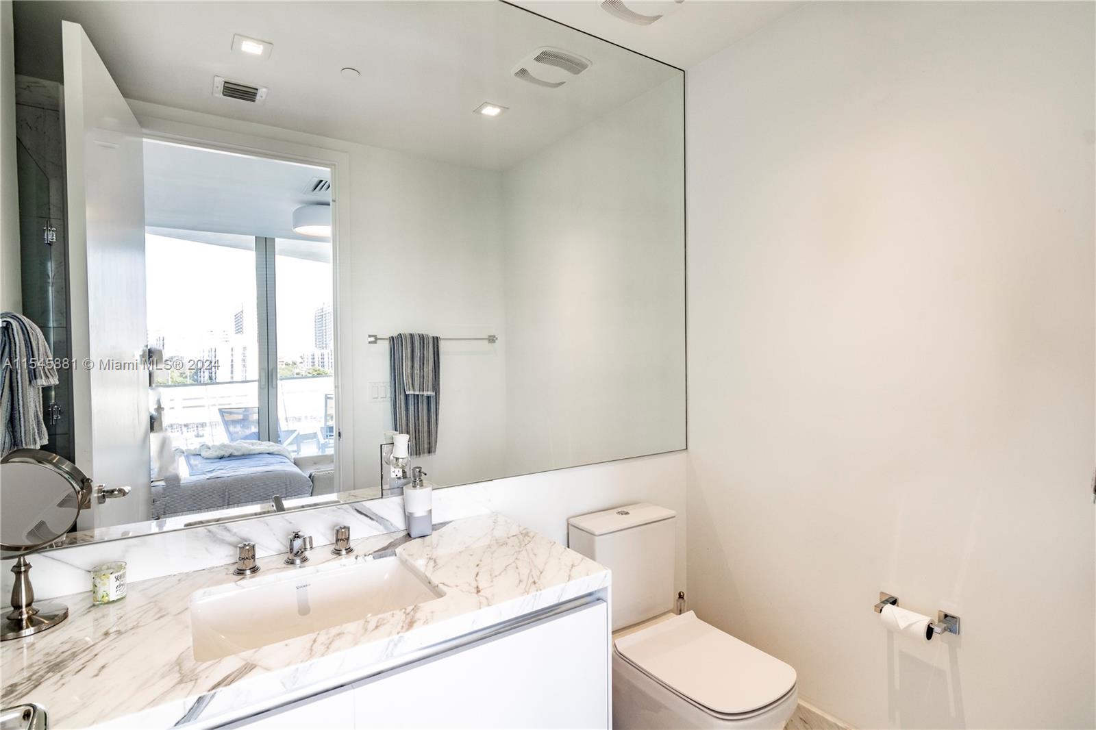 16901 Collins Ave, Sunny Isles Beach, FL, 33160 United States, 4 Bedrooms Bedrooms, ,5 BathroomsBathrooms,Residential,For Sale,Collins Ave,A11545881