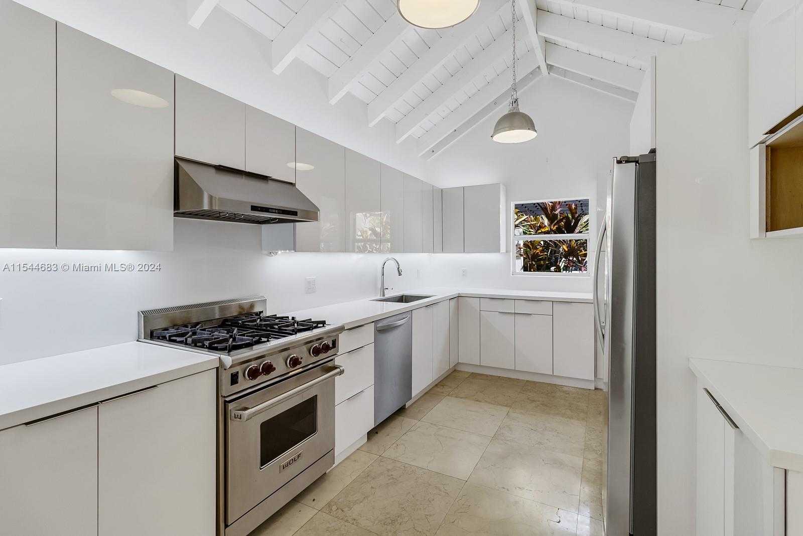 140 Mashta Dr, Key Biscayne, FL, 33149 United States, 4 Bedrooms Bedrooms, ,3 BathroomsBathrooms,Residential,For Sale,Mashta Dr,A11544683