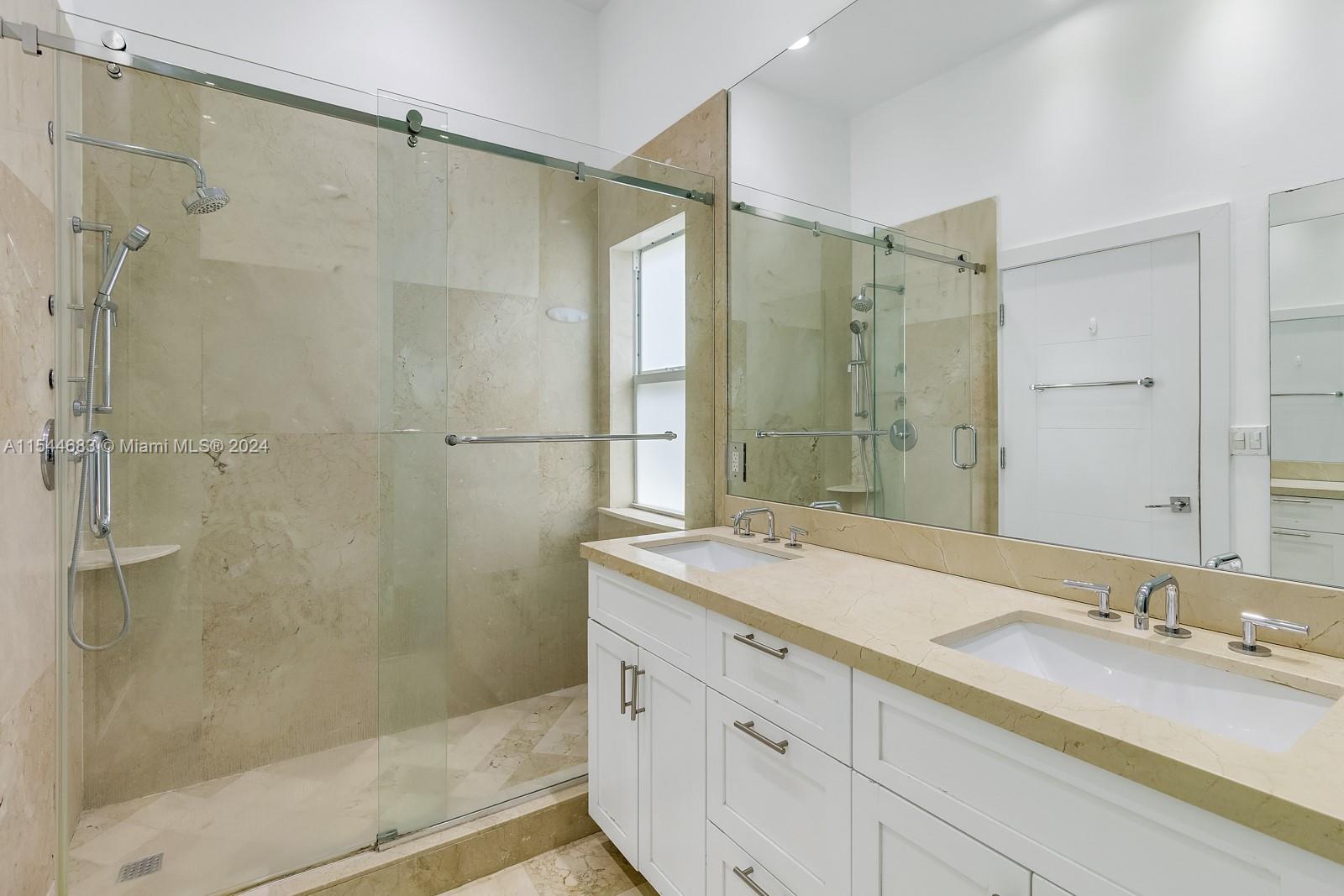 140 Mashta Dr, Key Biscayne, FL, 33149 United States, 4 Bedrooms Bedrooms, ,3 BathroomsBathrooms,Residential,For Sale,Mashta Dr,A11544683