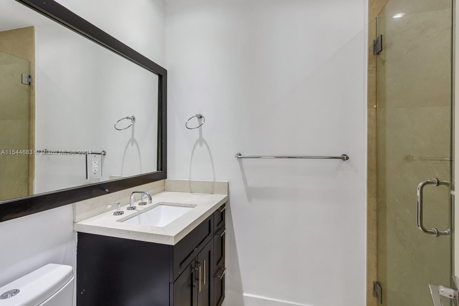 140 Mashta Dr, Key Biscayne, FL, 33149 United States, 4 Bedrooms Bedrooms, ,3 BathroomsBathrooms,Residential,For Sale,Mashta Dr,A11544683