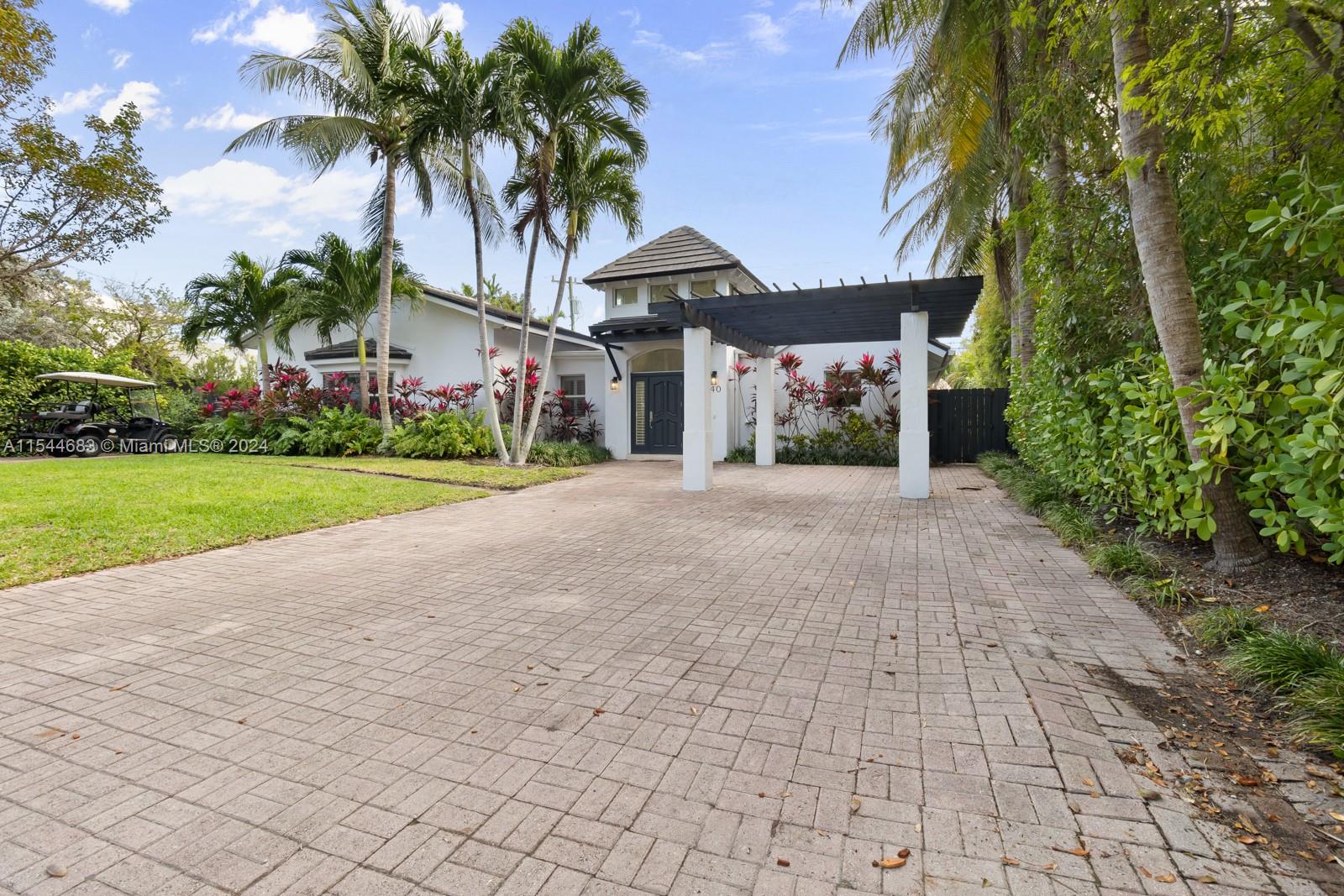 140 Mashta Dr, Key Biscayne, FL, 33149 United States, 4 Bedrooms Bedrooms, ,3 BathroomsBathrooms,Residential,For Sale,Mashta Dr,A11544683
