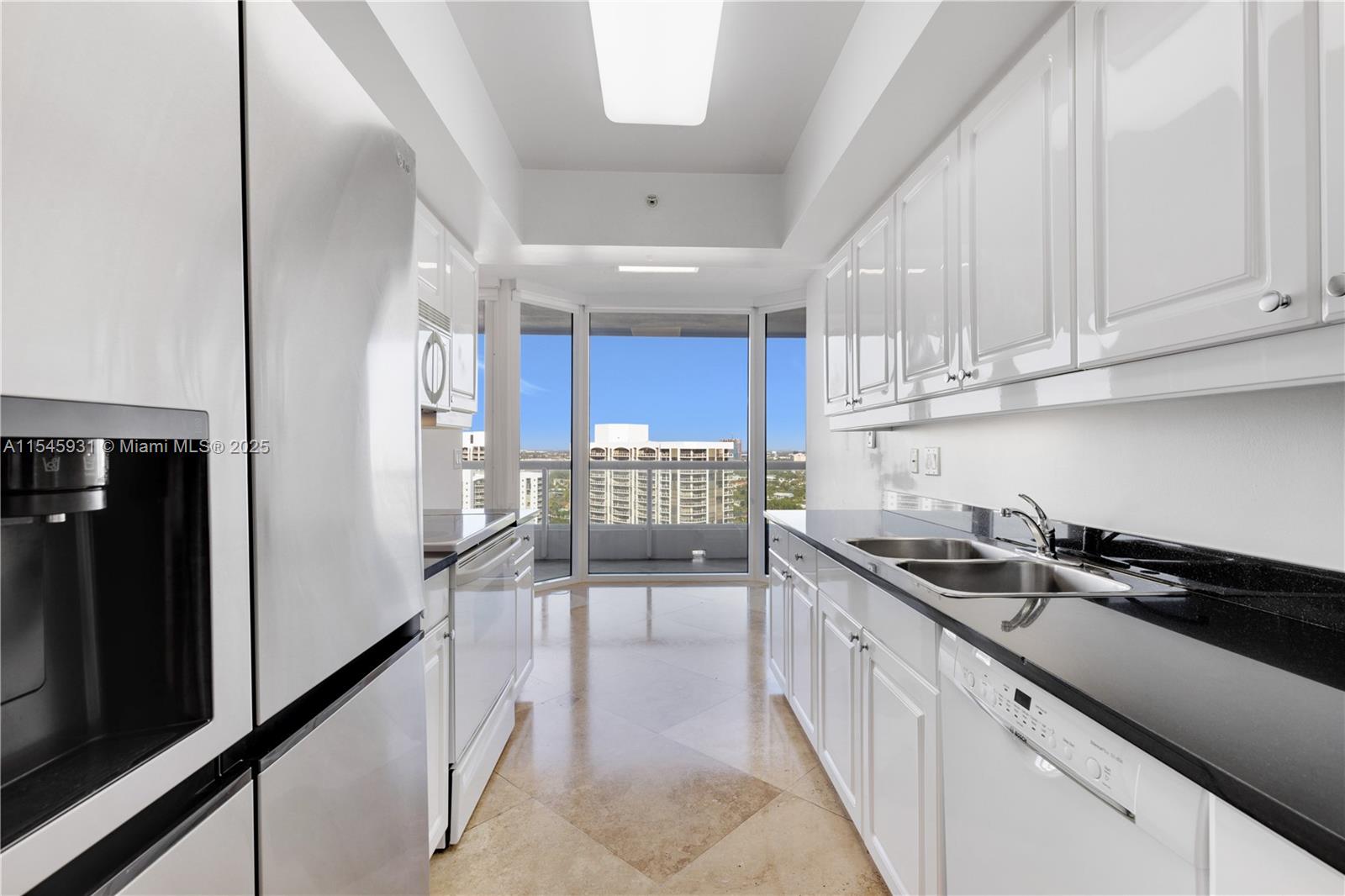 21055 Yacht Club Dr, Aventura, FL, 33180 United States, 2 Bedrooms Bedrooms, ,2 BathroomsBathrooms,Residential,For Sale,Yacht Club Dr,A11545931