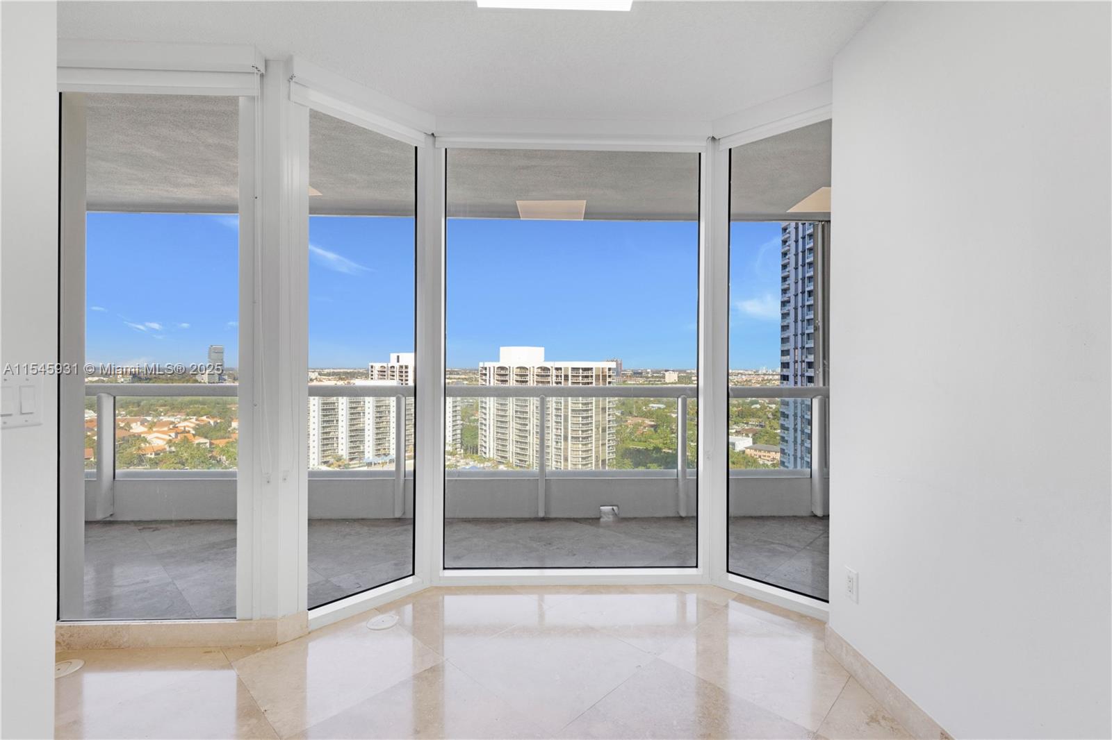 21055 Yacht Club Dr, Aventura, FL, 33180 United States, 2 Bedrooms Bedrooms, ,2 BathroomsBathrooms,Residential,For Sale,Yacht Club Dr,A11545931