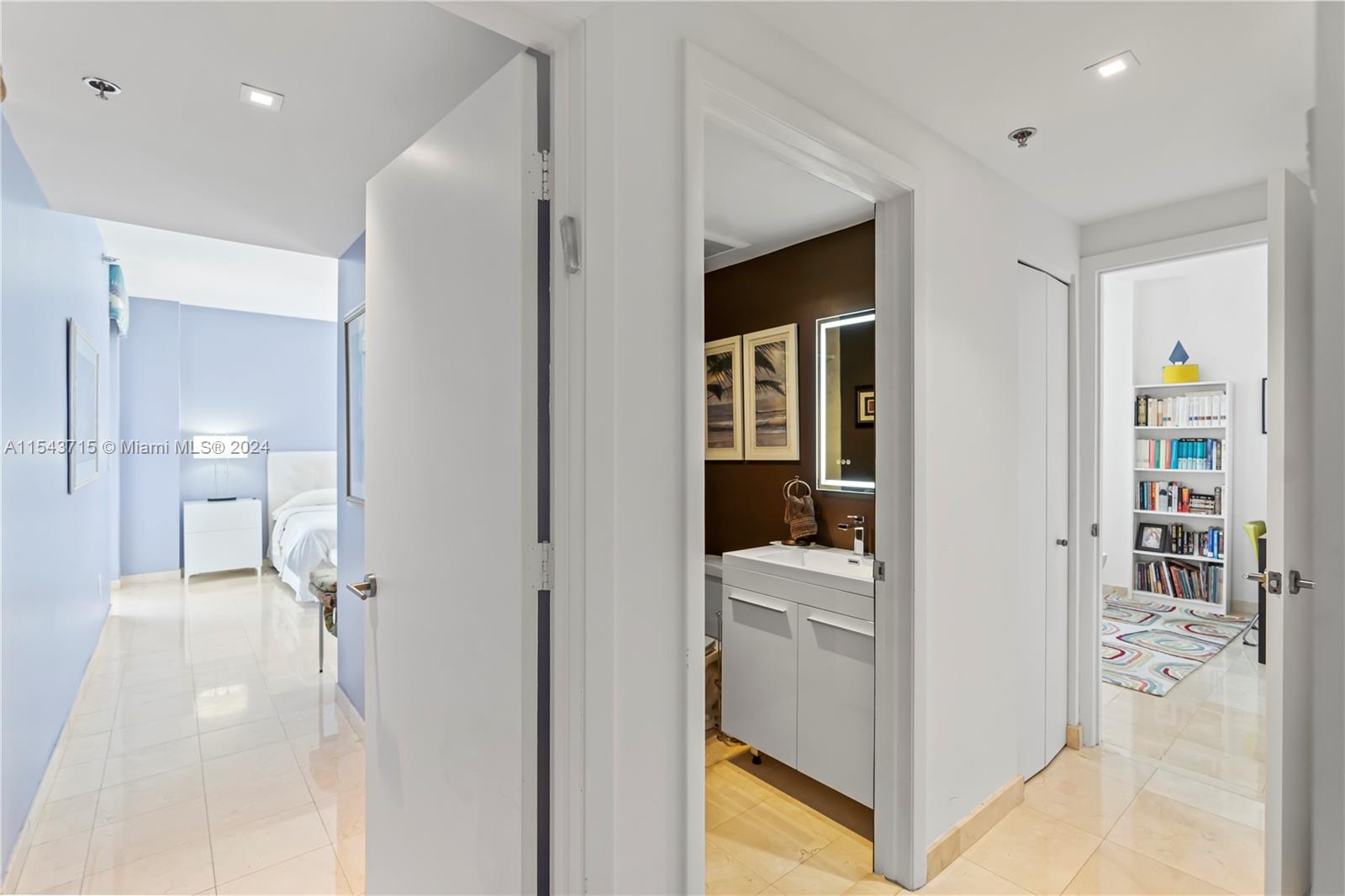 4201 Collins Ave 2002, Miami Beach, Florida 33140, 2 Bedrooms Bedrooms, ,2 BathroomsBathrooms,Residentiallease,For Rent,4201 Collins Ave 2002,A11543715