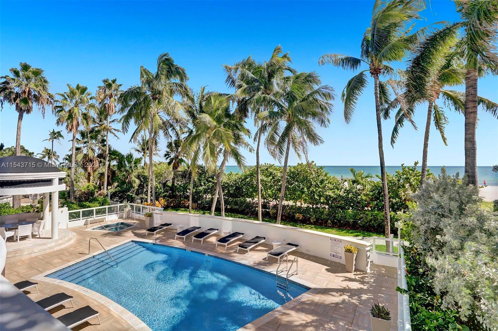 4201 Collins Ave 2002, Miami Beach, Florida 33140, 2 Bedrooms Bedrooms, ,2 BathroomsBathrooms,Residentiallease,For Rent,4201 Collins Ave 2002,A11543715