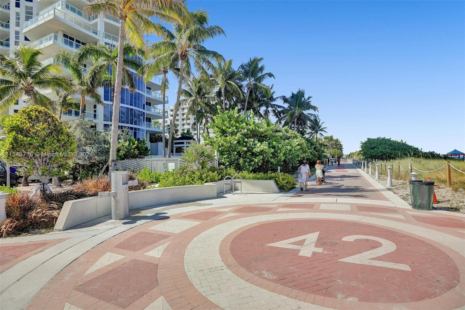 4201 Collins Ave 2002, Miami Beach, Florida 33140, 2 Bedrooms Bedrooms, ,2 BathroomsBathrooms,Residentiallease,For Rent,4201 Collins Ave 2002,A11543715