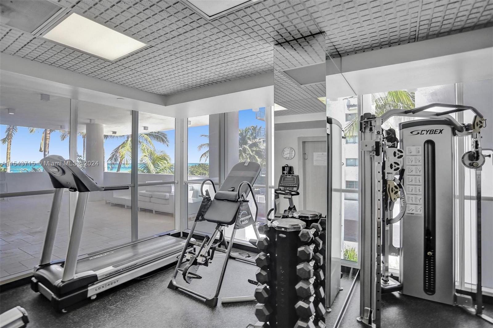 4201 Collins Ave 2002, Miami Beach, Florida 33140, 2 Bedrooms Bedrooms, ,2 BathroomsBathrooms,Residentiallease,For Rent,4201 Collins Ave 2002,A11543715