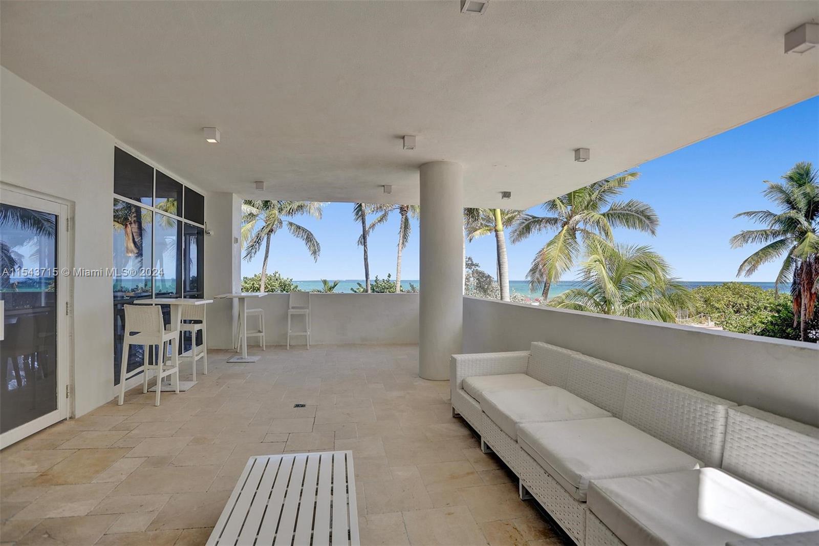 4201 Collins Ave 2002, Miami Beach, Florida 33140, 2 Bedrooms Bedrooms, ,2 BathroomsBathrooms,Residentiallease,For Rent,4201 Collins Ave 2002,A11543715