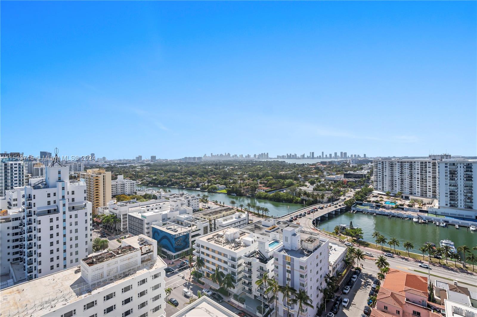 4201 Collins Ave 2002, Miami Beach, Florida 33140, 2 Bedrooms Bedrooms, ,2 BathroomsBathrooms,Residentiallease,For Rent,4201 Collins Ave 2002,A11543715