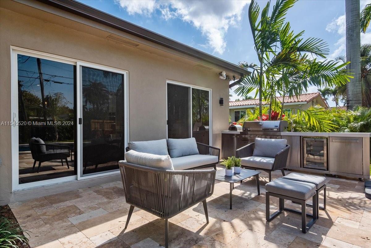 1339 Jefferson St, Hollywood, Florida 33019, 4 Bedrooms Bedrooms, ,4 BathroomsBathrooms,Residential,For Sale,1339 Jefferson St,A11545520