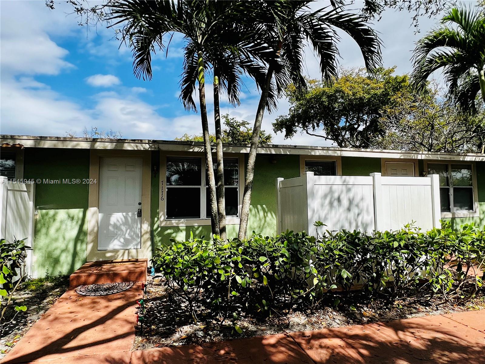 Tamarac, Florida 33321, 1 Bedroom Bedrooms, ,1 BathroomBathrooms,Residentiallease,For Rent,A11545945